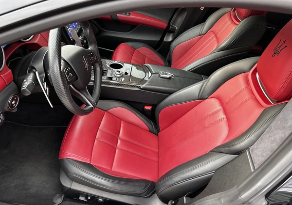 Maserati Ghibli cena 269000 przebieg: 29800, rok produkcji 2020 z Rzeszów małe 232